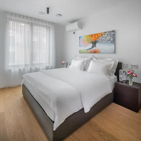 Dalmatinka Marble Residence, Serviced By City