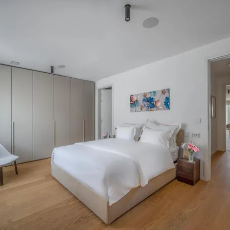 Dalmatinka Marble Residence, Serviced By City * ليوبليانا