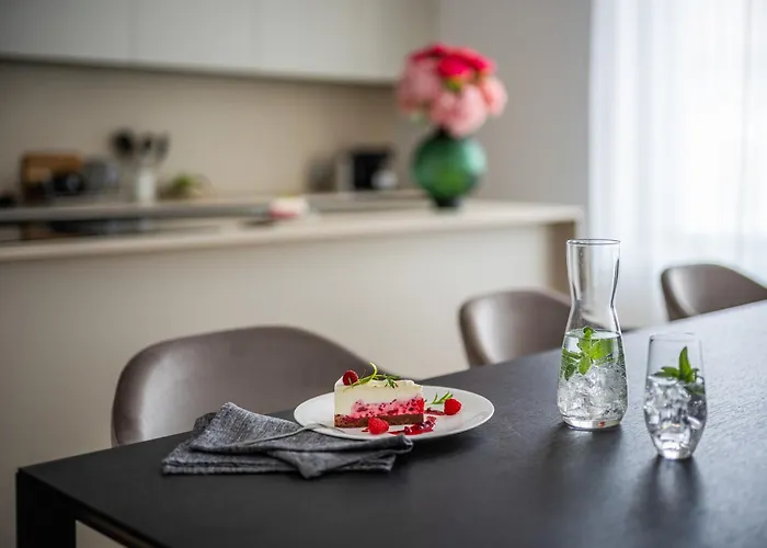 Dalmatinka Marble Residence, Serviced By City 류블랴나