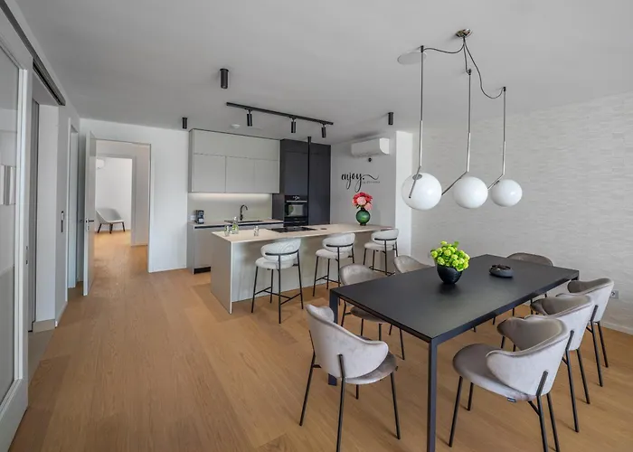 Dalmatinka Marble Residence, Serviced By City 류블랴나