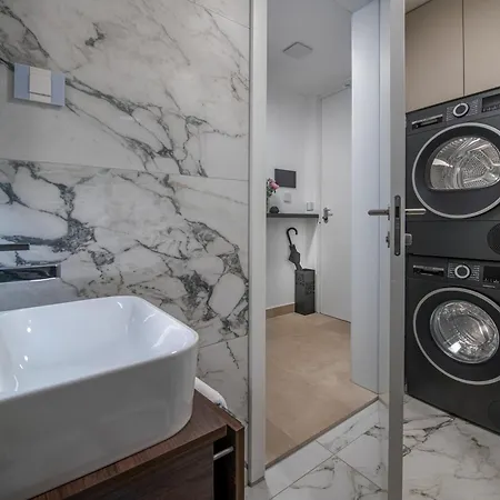 아파트 Dalmatinka Marble Residence, Serviced By City 류블랴나