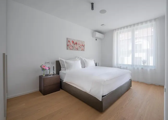 Dalmatinka Marble Residence, Serviced By City Liubliana