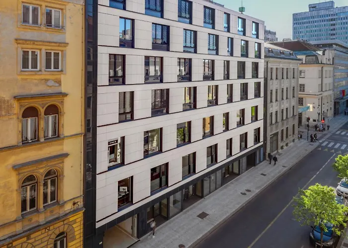 Dalmatinka Marble Residence, Serviced By City Liubliana